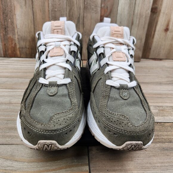 New Balance 1906F Dark Moss Frapp Mens size 11 Athletic Running Shoes - Picture 2 of 9